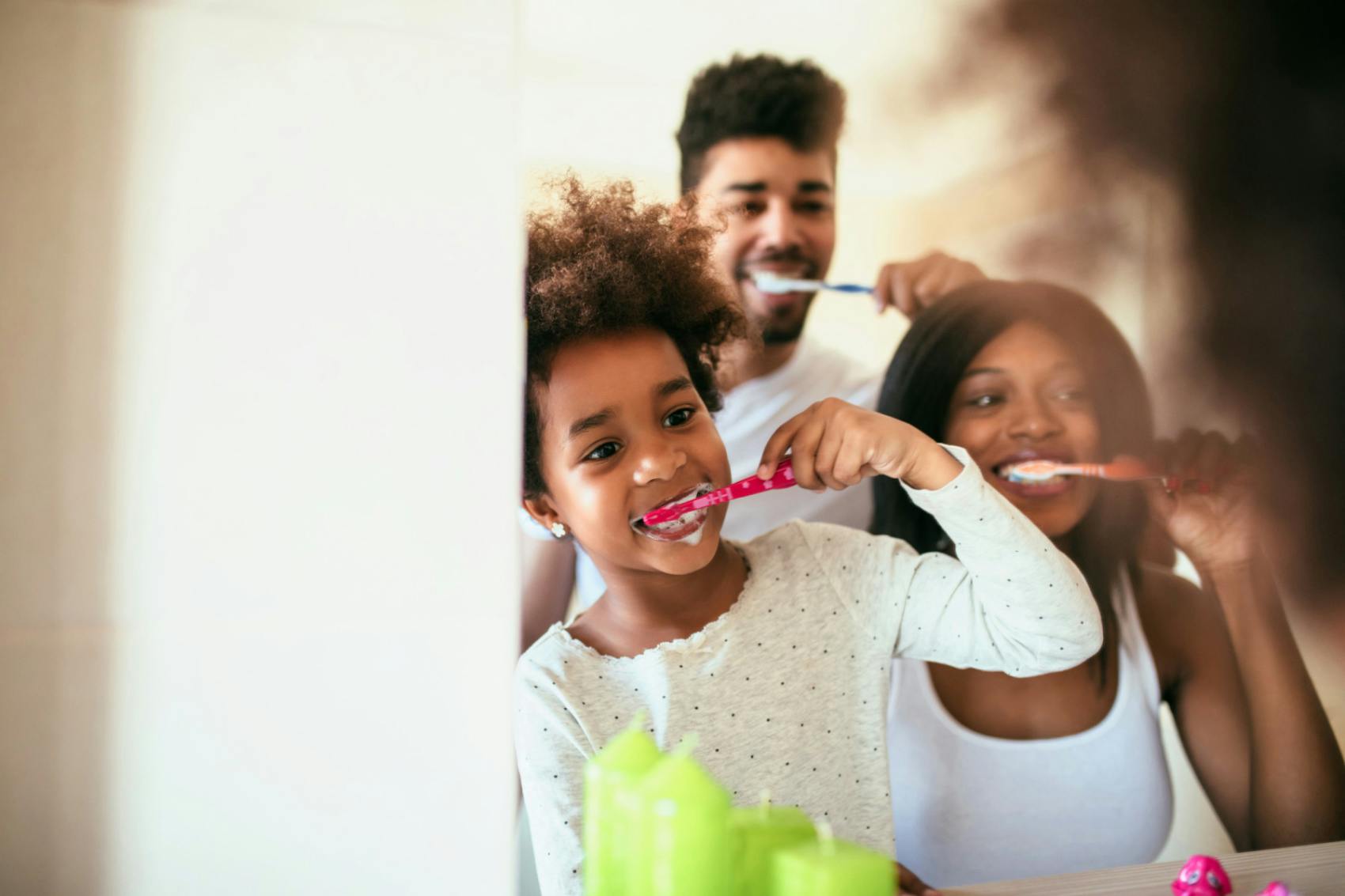 BannerImage_Healthy Teeth: 9 Simple Tips To Brush And Floss The Right Way